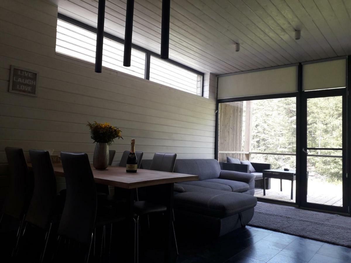 The Living Villa Tatariv Exterior photo